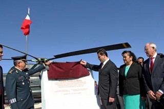 El comandante de la 11 Zona Militar, Antelmo Rojas y el gobernador develaron placa alusiva a la obra