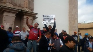 la-jornada-zacatecas-manifestacion-trabajadores-corona2_at