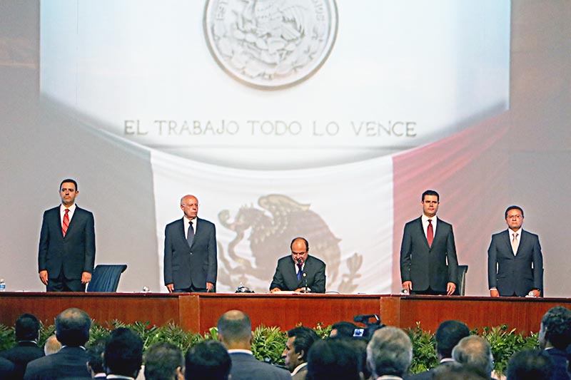 El secretario de Salud, José Narro Robles, asistió en representación de Peña Nieto 