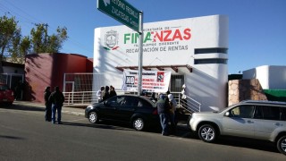 la-jornada-zacatecas-toma-oficina-recaudatoria1_ro
