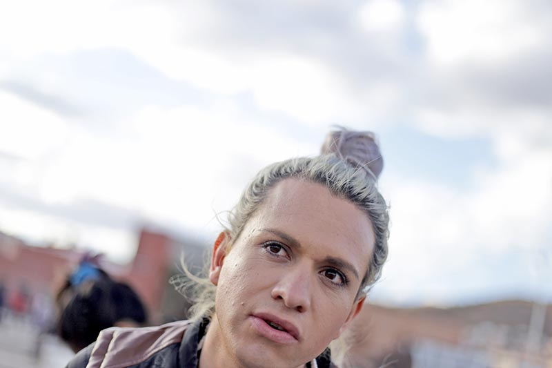 Corina es originaria de Tacoaleche, en Guadalupe. Su nombre, antes de que decidiera ser transgénero era Ricardo ■ fotos: andrés sánchez