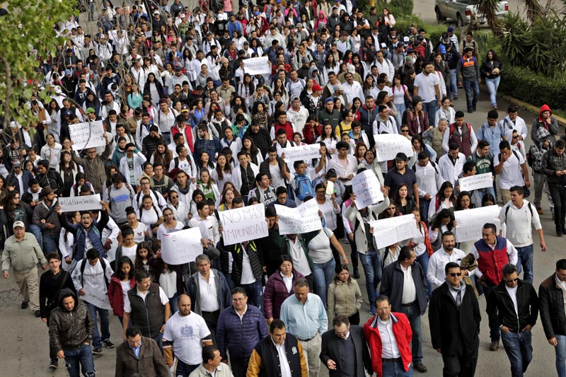La marcha partió de la ciudad de Zacatecas n fotos: andrés sánchez