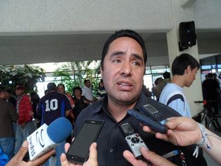 Mediante paro laboral, exigen sindicatos de Cecytez-Emsad pago que asciende a 30 mdp