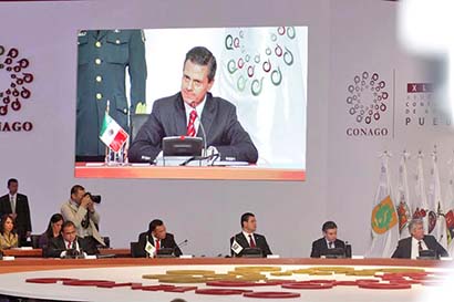 Reunión de la Conago, presidida por el presidente Enrique Peña Nieto ■ foto: la jornada zacatecas