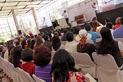 La conferencia con el director del Issspeg, David Guzmán Sagredo ■ FOTO: ERNESTO MORENO