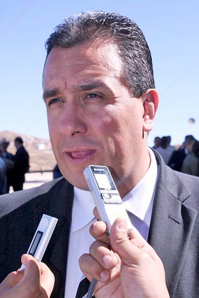 El coordinador general Jurídico, Uriel Márquez Cristerna ■ foto: Miguel Ángel Núñez