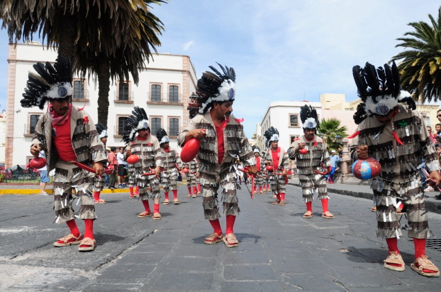 Danza Los Pardos de la comunidad Pastelera, en Río Grande, Zacatecas. Fotografía de Juan Carlos Basabe Bañuelos, Cortesía IZC