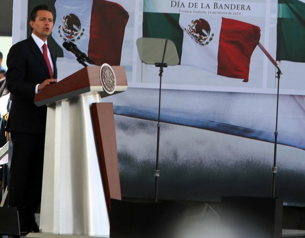 El presidente Enrique Peña Nieto durante la ceremonia del Día de la bandera el pasado 24 de febrero. Foto: La Jornada