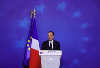 El presidente de Francia, Francois Hollande, en una conferencia de prensa después de la Cumbre de jefes de Estado de la Unión Europea en Bruselas, Bélgica. Foto Xinhua