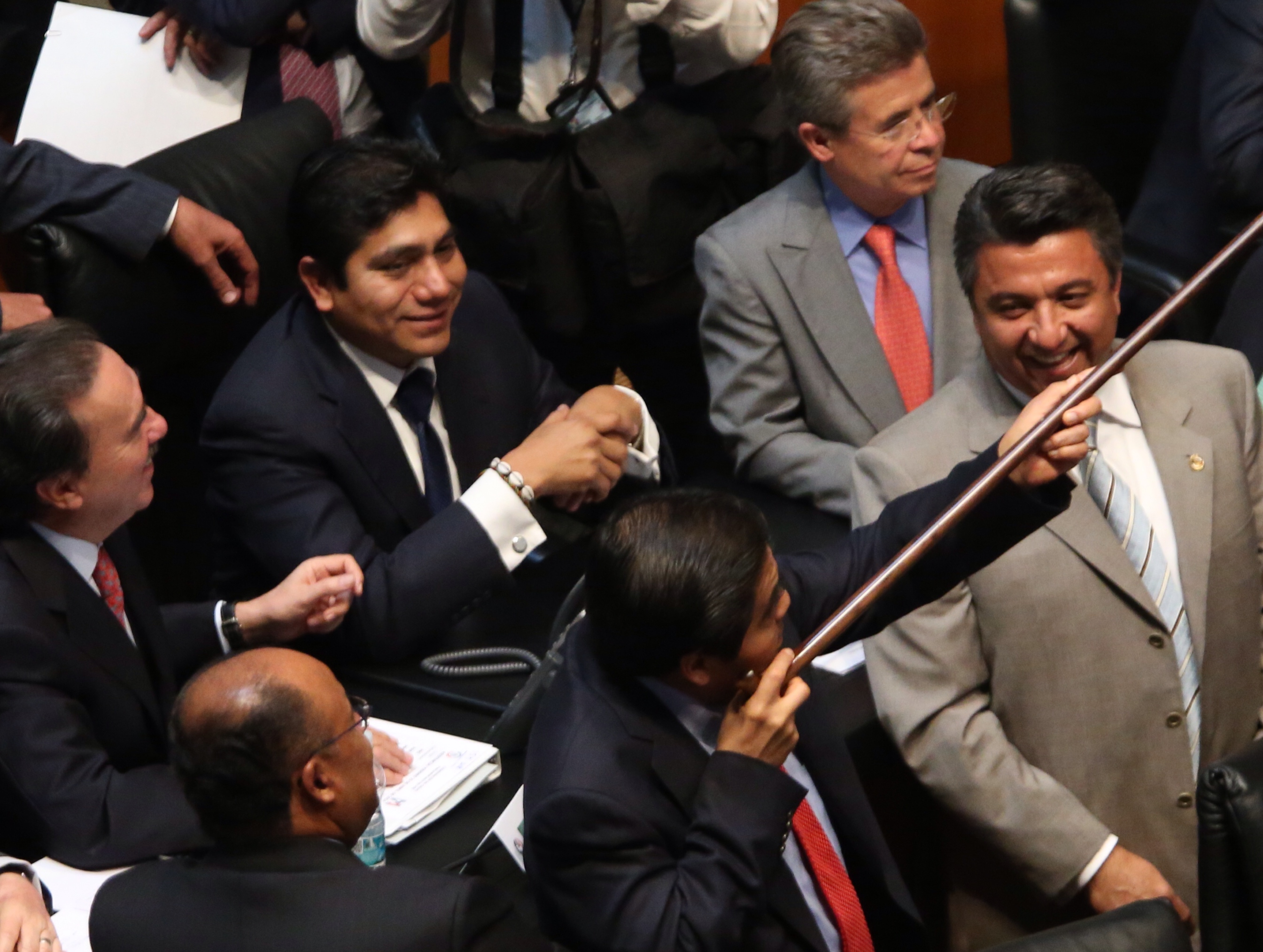 Durante la sesión de hoy en el Senado. Foto Francisco Olvera
