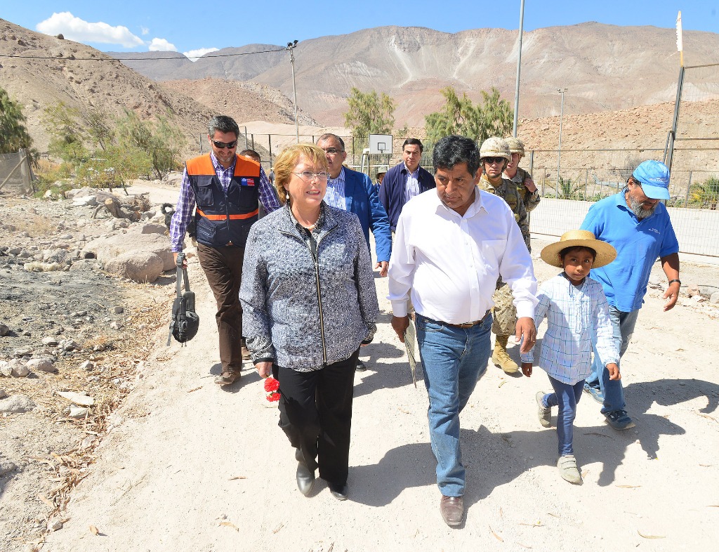 Bachelet ordena mantener estado de catástrofe en el norte de Chile