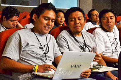 Afirman que en Zacatecas las universidades imparten una formación especializada en software libre ■ foto: La Jornada Zacatecas