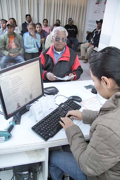 Permanecerán sin servicio los módulos del INE los días 17, 18 y 19 de este mes ■ foto: La Jornada Zacatecas