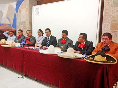 En conferencia de prensa dieron a conocer intenciones por promover la fiesta mexicana ■ FOTO: ALMA TAPIA