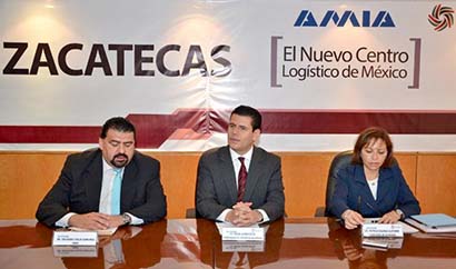 Reunión de los líderes empresariales con el gobernador y otras autoridades ■ FOTO: LA JORNADA ZACATECAS