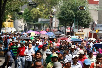 Marcha de maestros de la CNTE el pasado 25 de marzo en el DF. Foto Luis Humberto González