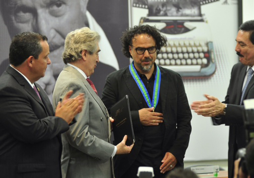 El director mexicano Alejandro González Iñárritu recibió la Medalla a la Creatividad 