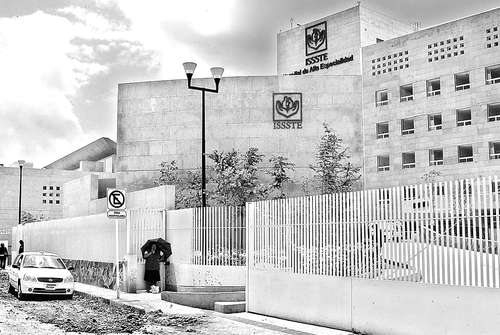 En la imagen, un hospital del Issste. Foto: La Jornada