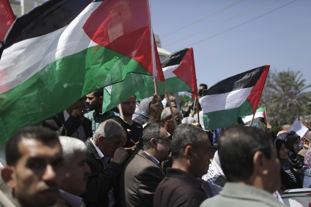 Palestinos en Gaza, el 22 de abril de 2014. Foto Xinhua