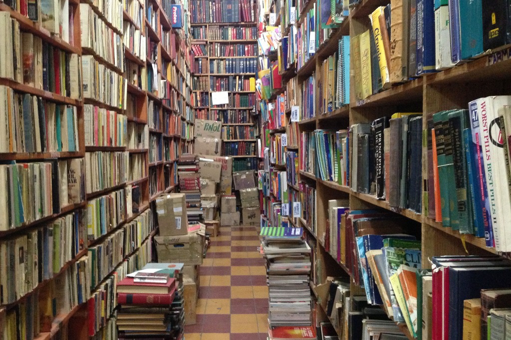 Aspectos de una tienda de libros antiguos en la ciudad de México. Foto: María Meléndrez