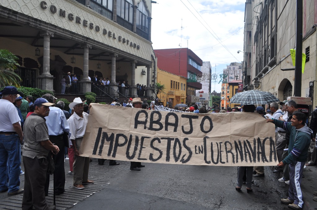 Contribuyentes inconformes piden la revocación del alcalde Jorge Morales Barud. Foto Rubicela Morelos
