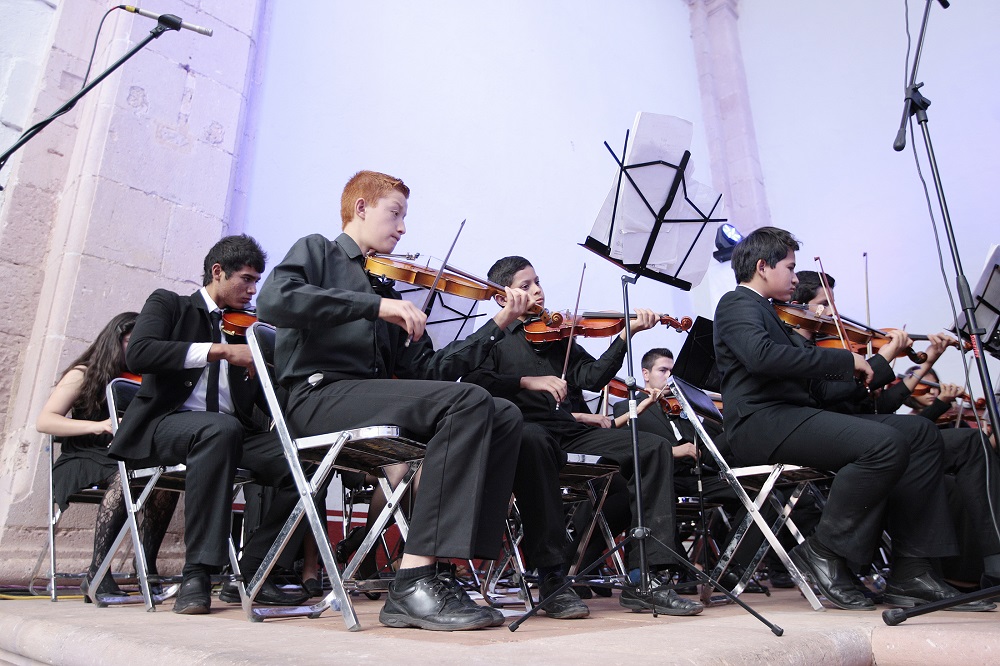 La Orquesta Sinfónica Juvenil de la UAZ, durante una de sus presentaciones dentro del 28 FCZ. Foto: ERNESTO MORENO