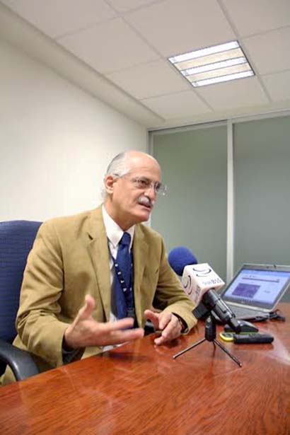 Héctor Franco Jiménez, administrador local de Servicios al Contribuyente del SAT ■ FOTO: ANDRÉS SÁNCHEZ