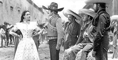 Las puestas en escena pretenden retomar la Época de Oro del cine mexicano ■ foto: La Jornada Zacatecas