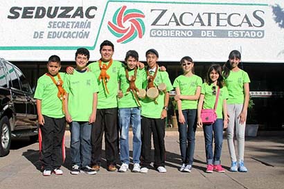 Representantes de Zacatecas en la Olimpiada de Matemáticas 2014 ■ FOTO: LA JORNADA ZACATECAS