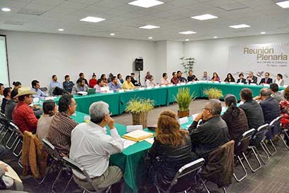 Aspectos de la reunión de la Comisión de Contralores Municipios-Estado ■ FOTO: LA JORNADA ZACATECAS