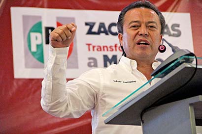El dirigente nacional convocó a los priístas zacatecanos a trabajar para ganar el próximo proceso electoral del año 2015 ■ foto: andrés sánchez