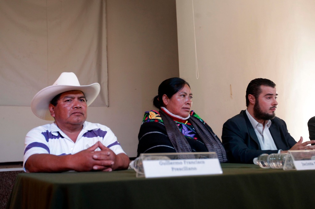 Jacinta Francisco Marcial (al centro), durante una conferencia del Centro de Derechos Humanos Agustín Pro, el pasado 20 de mayo. Foto: La Jornada