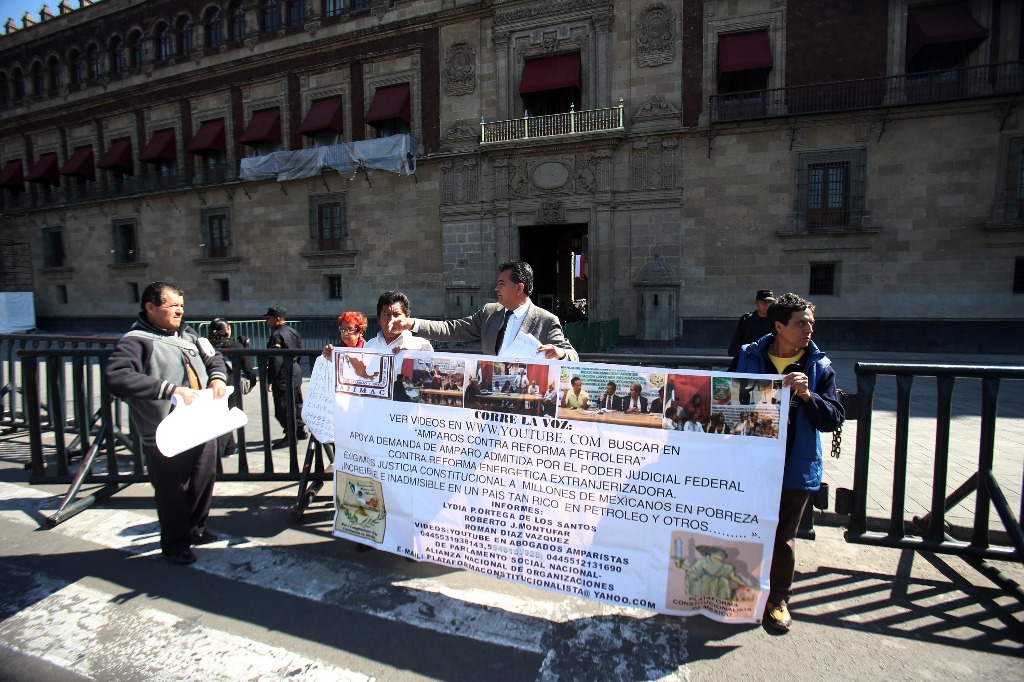 El movimiento Constitucionalista en Defensa del Pueblo presentó la fecha de audiencia de amparo contra la reforma energética, en enero pasado. Foto: La Jornada