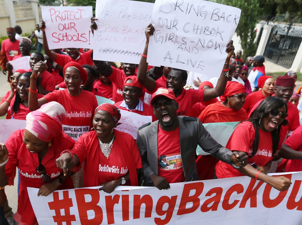 Nigerianos salieron a las calles para exigir la liberación de las estudiantes secuestradas en Chibok, Abuja. Foto Reuters