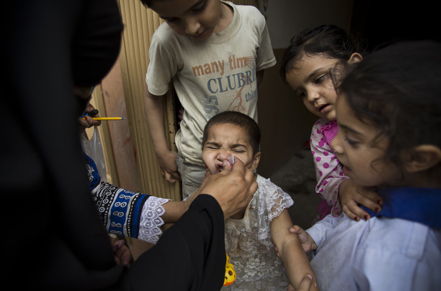 Campaña de vacunación contra la polio en Pakistán. Foto Ap