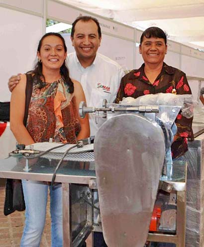 Martín Gerardo Luna Tumoine, subsecretario del SNE, destacó que los apoyos se otorgaron a través del subprograma de fomento al autoempleo ■ foto: La Jornada Zacatecas