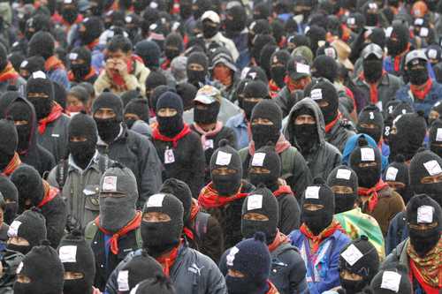Movilización de los zapatistas en cinco municipio de Chiapas, en diciembre de 2012. Foto: La Jornada