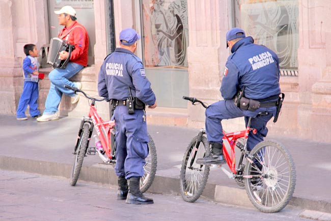Con la contratación de 6 nuevos policías la policía Preventiva de la capital está 100% certificada, señaló el presidente municipal ■ FOTO: miguel ángel núñez