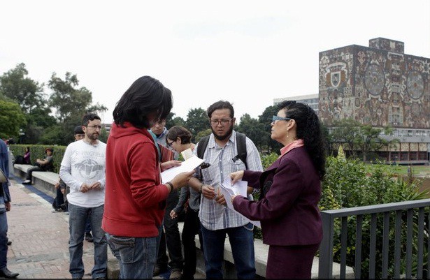 Imagen de estudiantes de la UNAM, el 26 de junio de 2014. Foto Yazmín Ortega Cortés