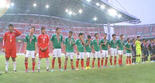 En el juego de inauguración de esta Copa, el equipo mexicano no pudo superar a Ecuador ■ FOTO: LA JORNADA ZACATECAS