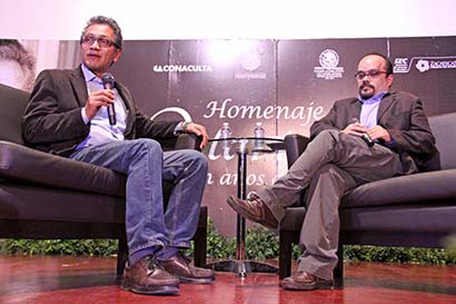 Javier Aranda Luna y Javier Acosta Escareño, en el conversatorio propuesto para recordar al Premio Nobel de Literatura mexicano ■ FOTO: ANDRÉS SÁNCHEZ