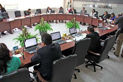 Sesión del Consejo General del IEEZ, celebrada este viernes ■ foto: Andrés Sánchez
