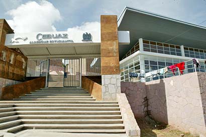En la gráfica, un albergue auspiciado por la Universidad Autónoma de Zacatecas, donde se da alojamiento a estudiantes de escasos recursos ■ foto: andrés sánchez