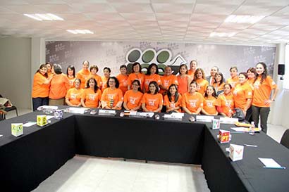 El Instituto Electoral local forma parte del evento Únete para poner fin a la violencia contra las mujeres y niñas pintando México de naranja ■ FOTO: ANDRÉS SÁNCHEZ