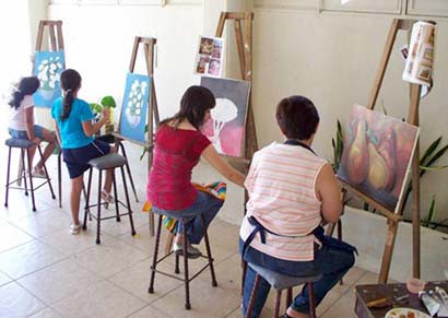 Ofrecieron de manera gratuita cursos de pintura, arte-recicle, cine para jóvenes, entre otros ■ FOTO: LA JORNADA ZACATECAS