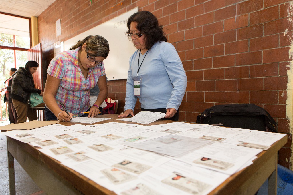 Aspirantes a una plaza docente se registran para el examen, el pasado 12 de julio. Foto: La Jornada