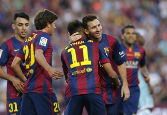 Tres tantos del brasileño Neymar, dos del argentino Leo Messi y uno del croata Ivan Rakitic dieron un triunfo al Barcelona de 6-0 sobre el Granada. Foto Ap