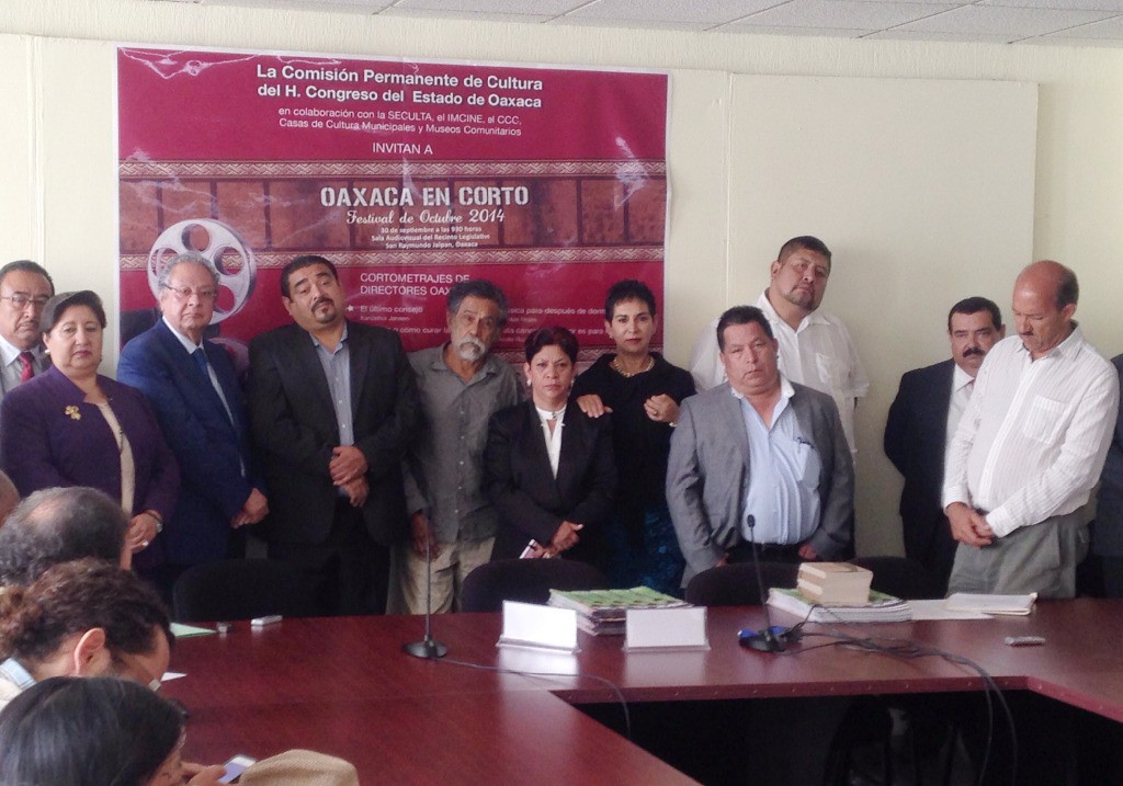 Francisco Toledo asistió este martes a la reunión con legisladores de Oaxaca. Foto: La Jornada