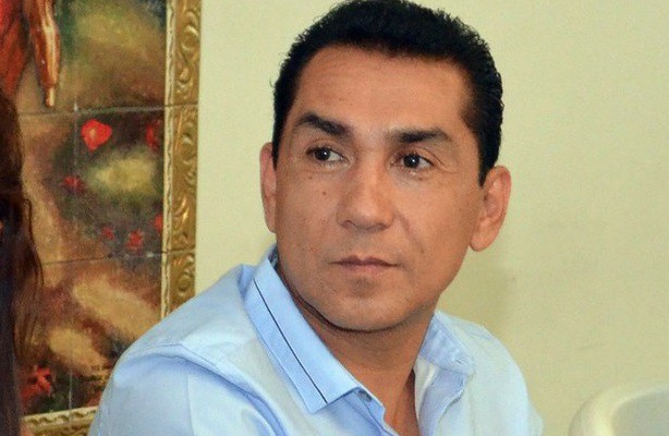 El procurador Jesús Murillo Karam desmintió la detención del ex alcalde de Iguala, José Luis Abarca (en imagen de archivo). Foto Ap
