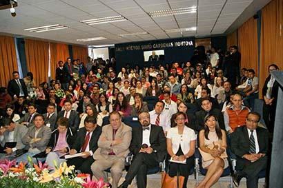 Aspecto del auditorio Héctor David Cárdenas Montoya, sede del evento ■ FOTO: LA JORNADA ZACATECAS
